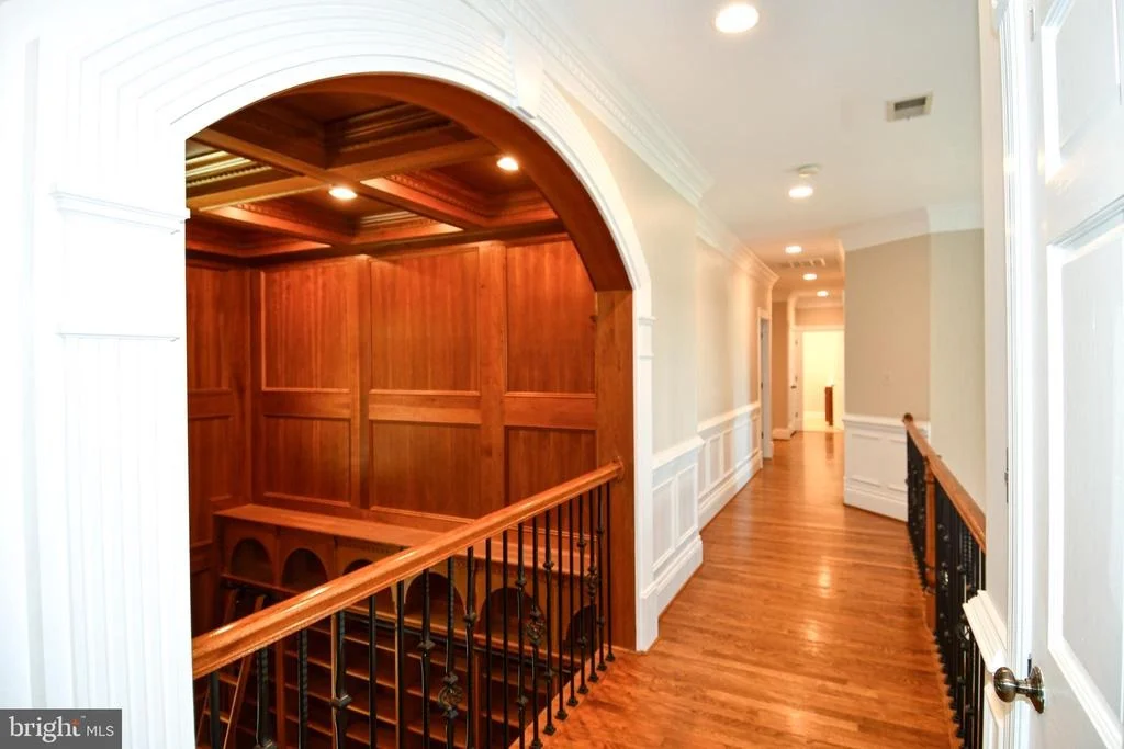 Photo of 7808 SOUTHDOWN ROAD