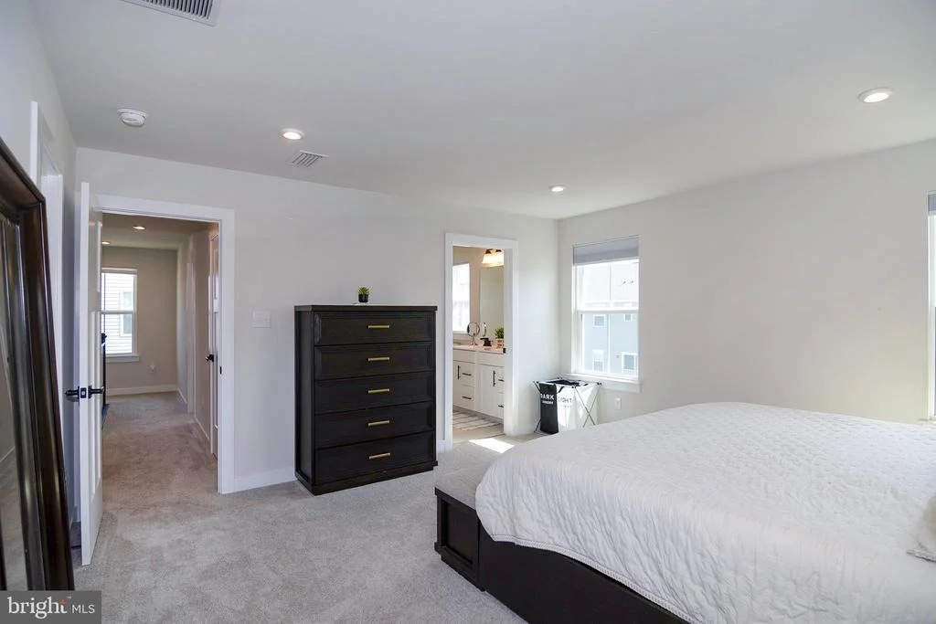 Photo of 17 SEQUOIA COURT