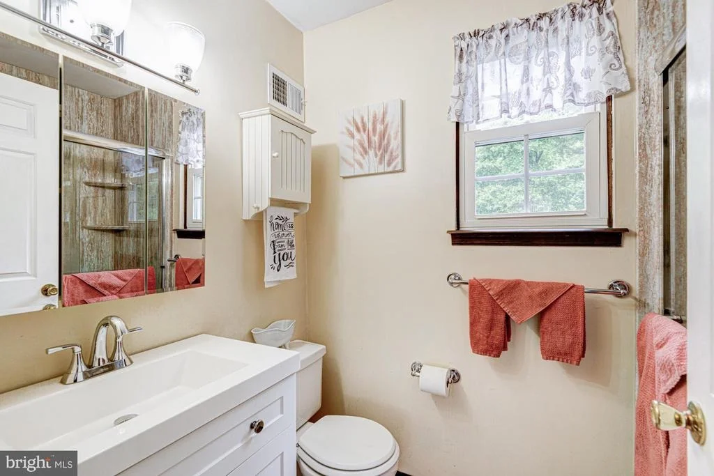 Photo of 8 RISA COURT