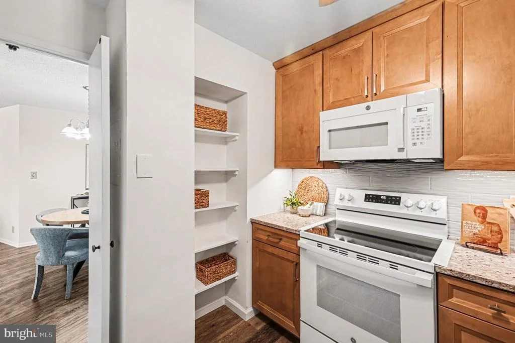 Photo of Unit 511 at 5903 MOUNT EAGLE DRIVE