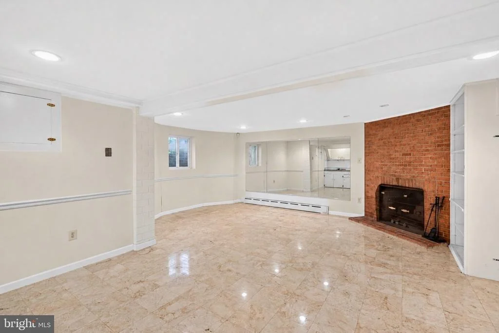 Photo of 10600 GREENACRES DRIVE