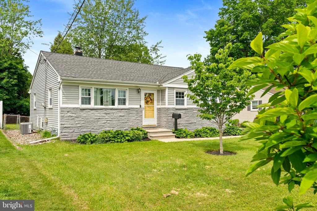Photo of 21 DECOU AVENUE