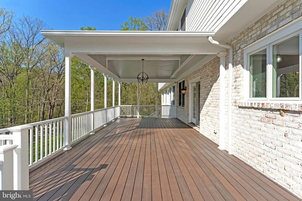 Photo of 8611 BROOK ROAD