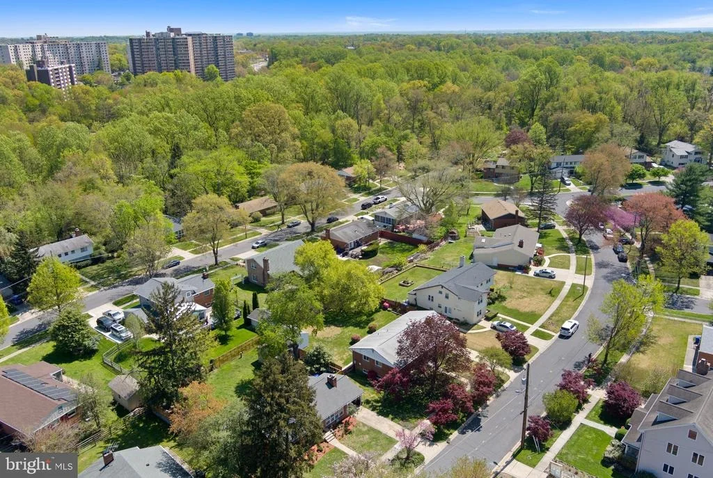 Photo of 1509 VIVIAN PLACE