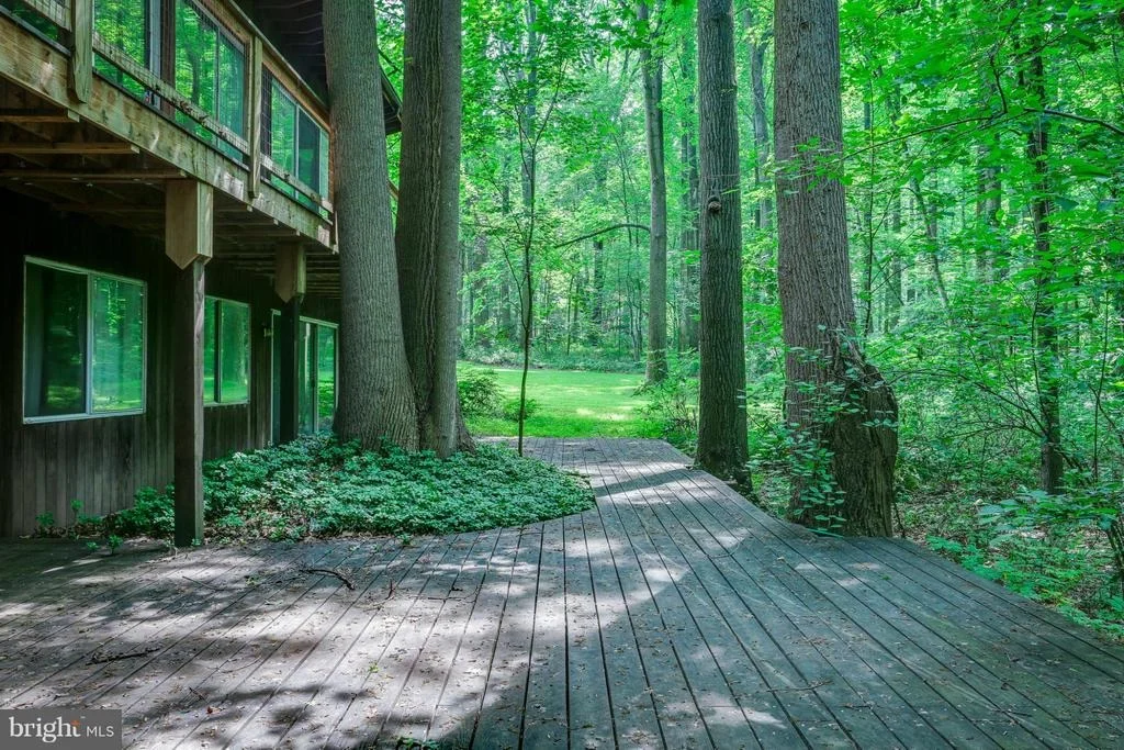 Photo of 4852 TEN OAKS ROAD