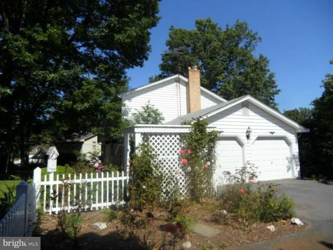 Photo of 5803 MEADOW DRIVE