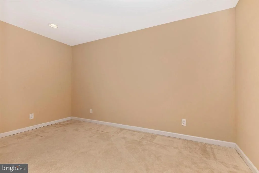Photo of 17112 MAGIC MOUNTAIN DRIVE