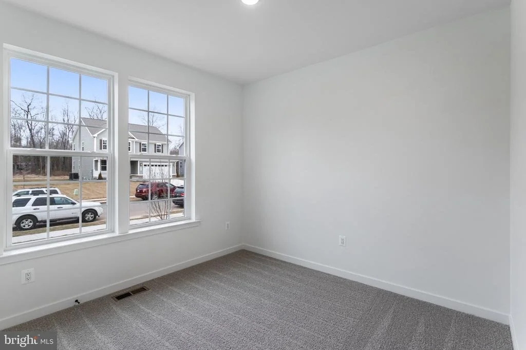 Photo of 2079 SPRINGVALE DRIVE