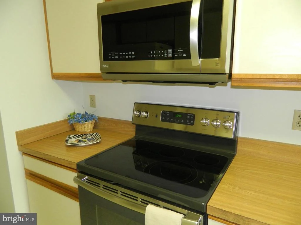 Photo of Unit 4807 at 15100 INTERLACHEN DRIVE