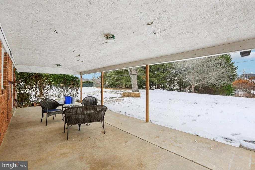 Photo of 24140 DOREEN DRIVE