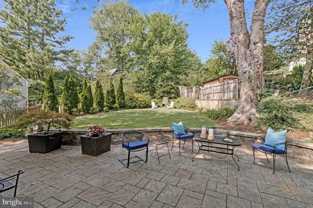 Photo of 4701 RIVER ROAD
