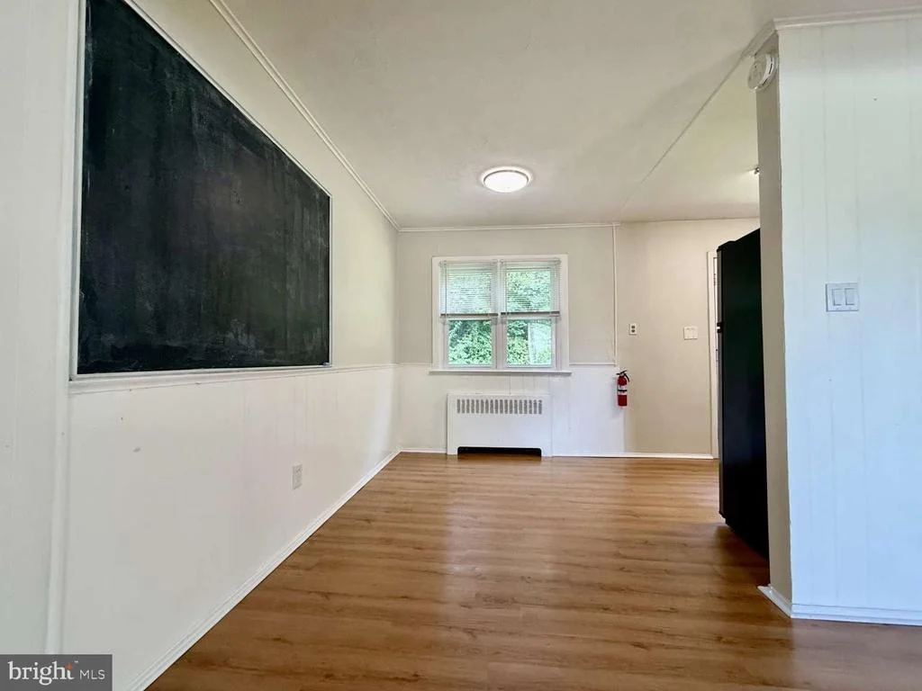 Photo of 8 CONNELL CIRCLE