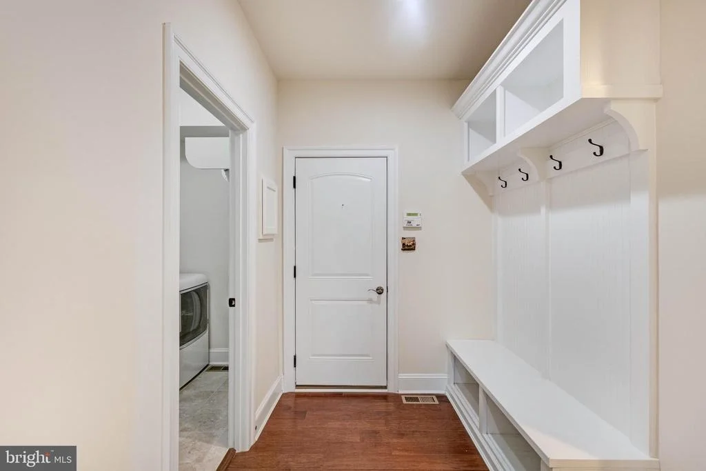Photo of 30578 SILVERTON ROAD