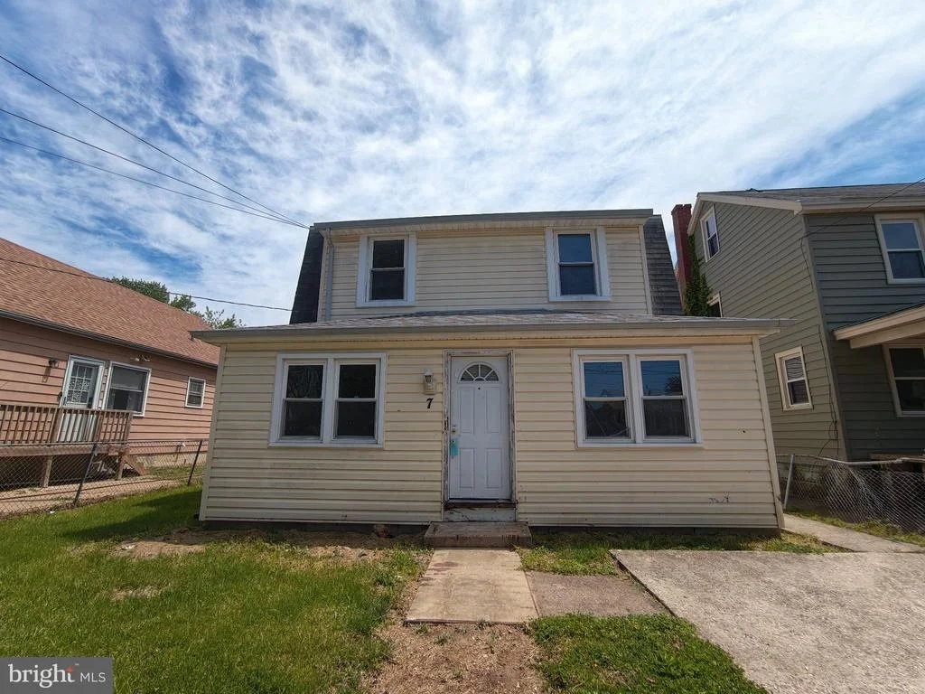 Photo of 7 CARVER STREET
