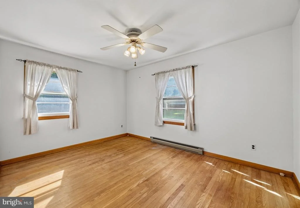 Photo of 4891 IDLEWILDE ROAD