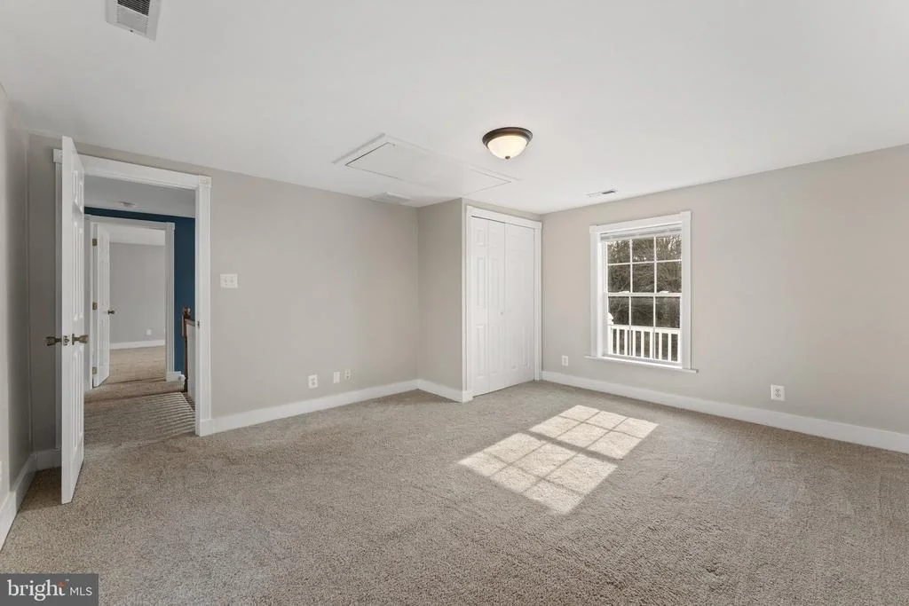 Photo of 18499 AUBURN ROAD