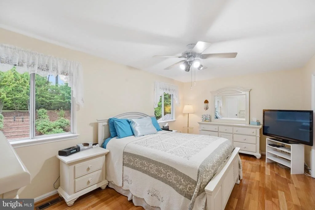 Photo of 2304 HIDDEN VALLEY LANE