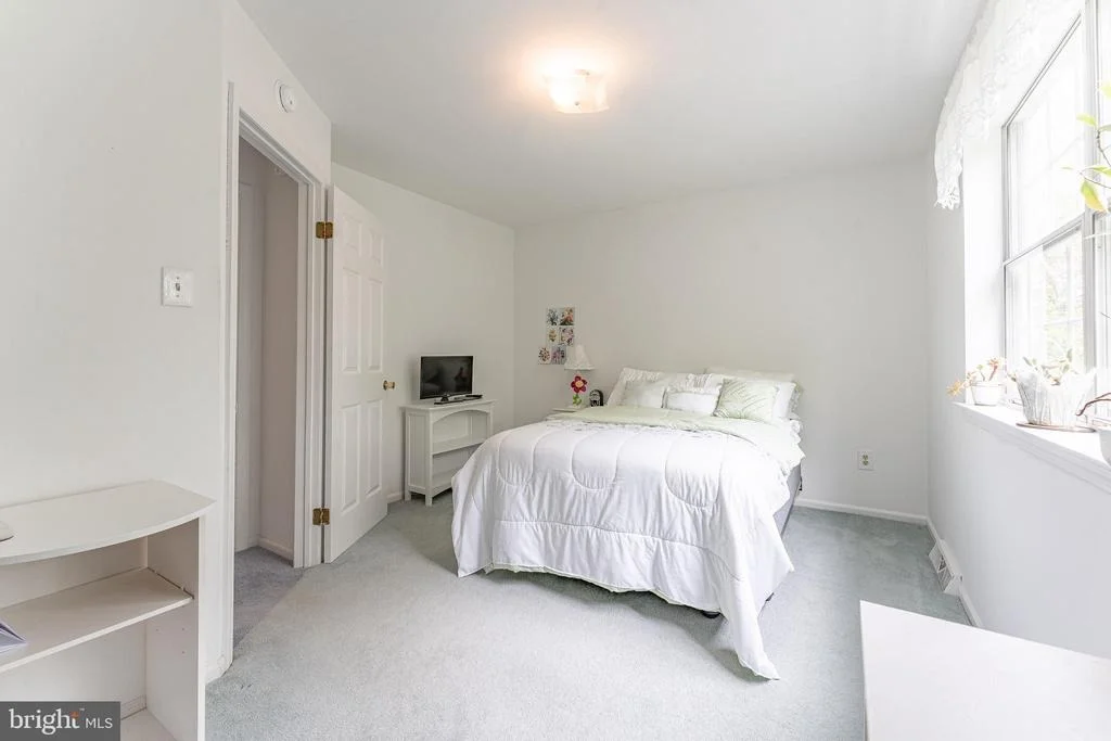 Photo of 1239 UPTON CIRCLE