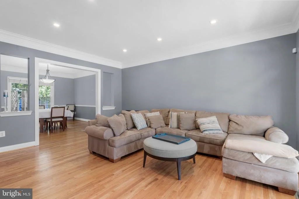 Photo of 5010 TOTHILL DRIVE