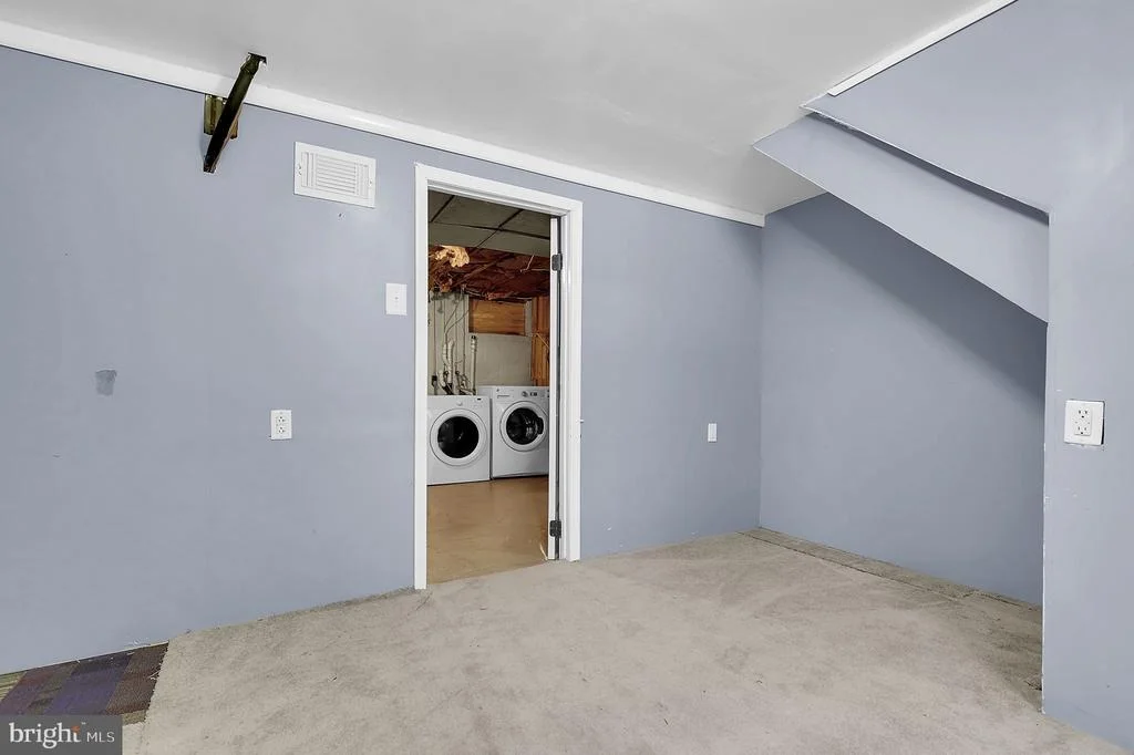 Photo of 6621 WILLIS LANE