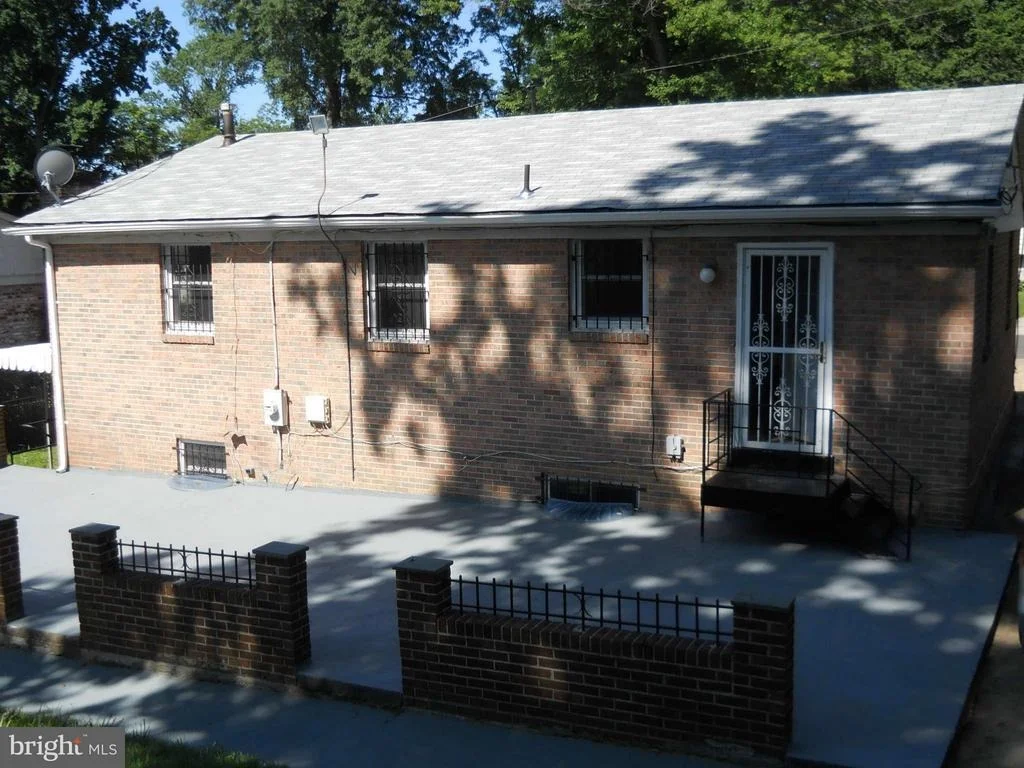 Photo of 7029 CANYON DRIVE