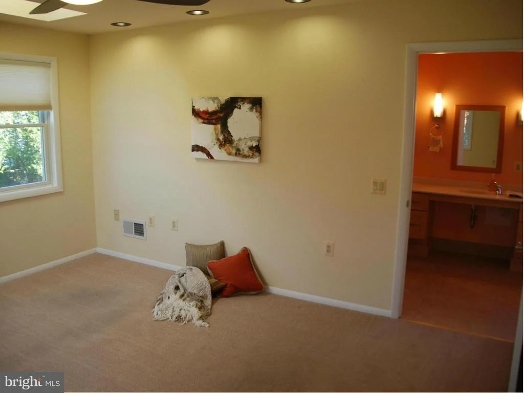 Photo of 8112 BULLOCK LANE