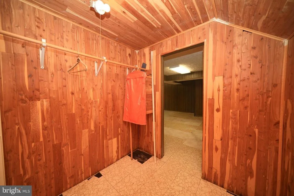 Photo of 1205 SPOTSWOOD DRIVE