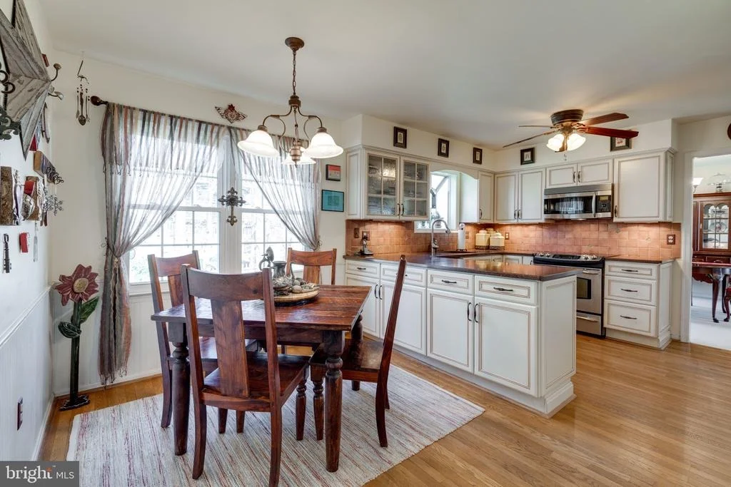 Photo of 7203 MING TREE COURT