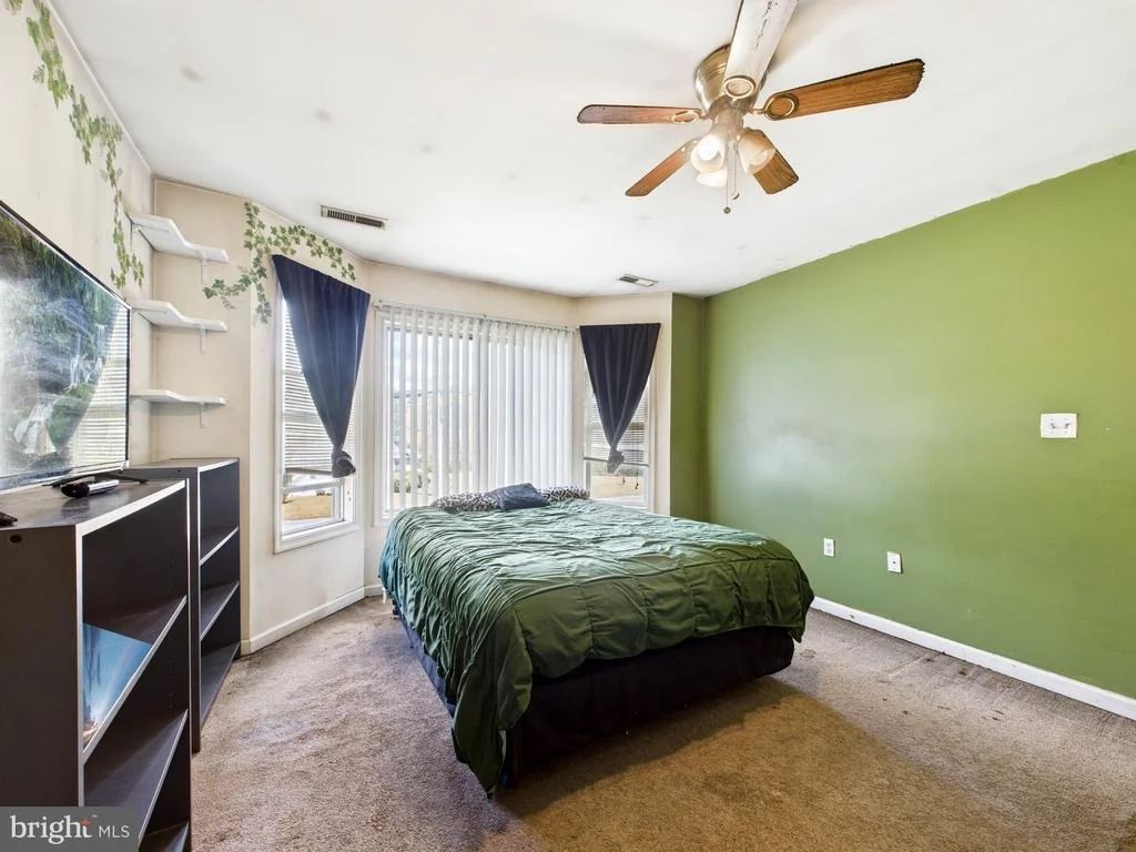 Photo of 1176 W 6TH STREET
