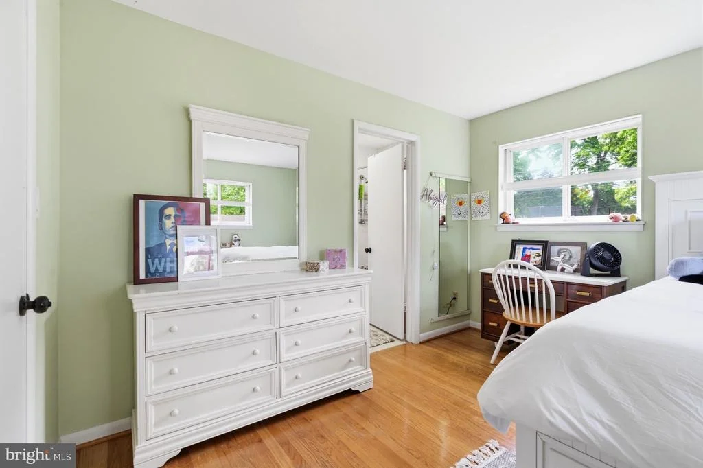 Photo of 524 MAPLE RIDGE LANE
