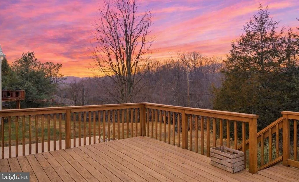 Photo of 1076 STUART DRIVE
