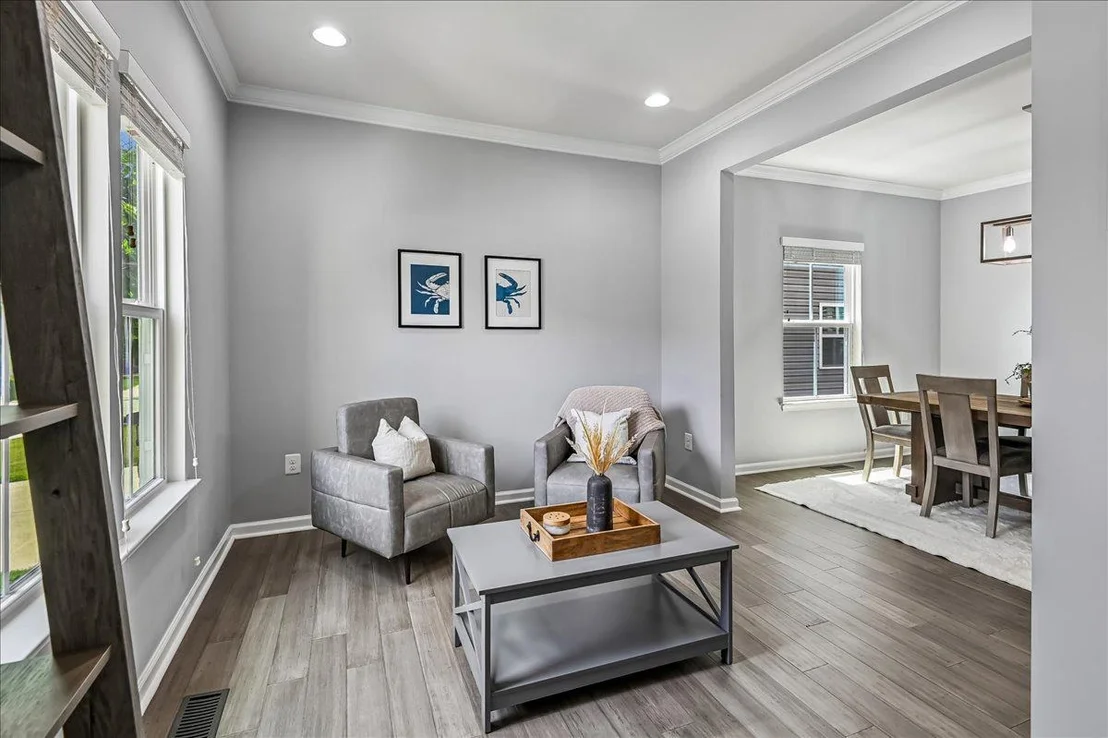 Photo of 8124 MEADOWGATE CIRCLE