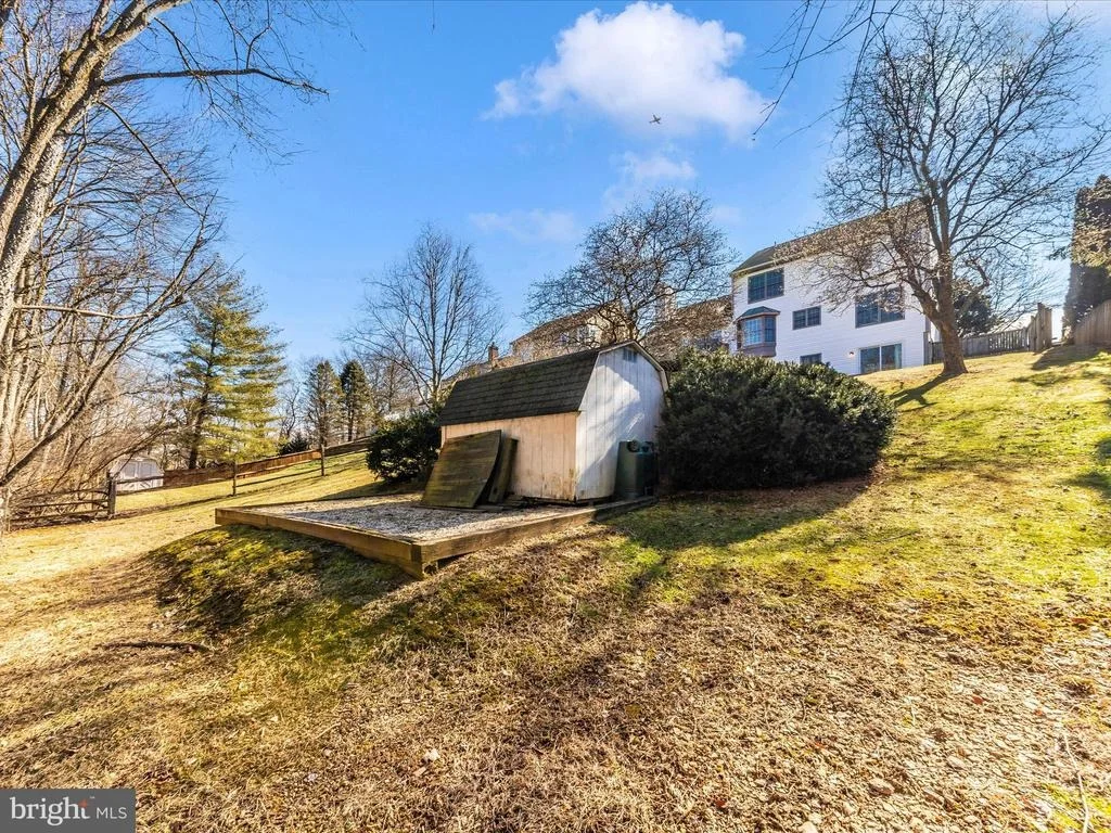Photo of 446 BENNETT CERF DRIVE