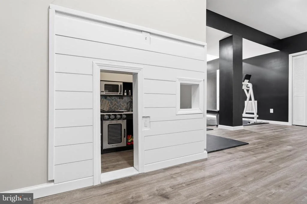 Photo of 23324 LINDSAY DRIVE