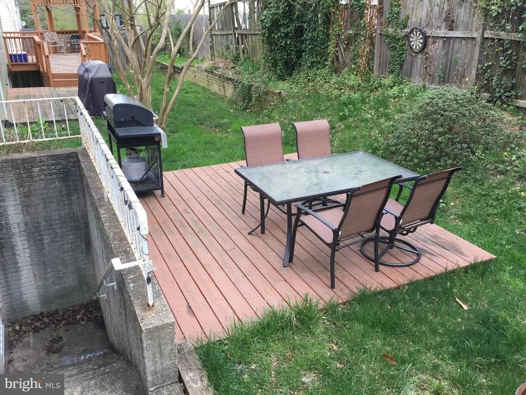 Photo of 7233 CARRIAGE HILL DRIVE
