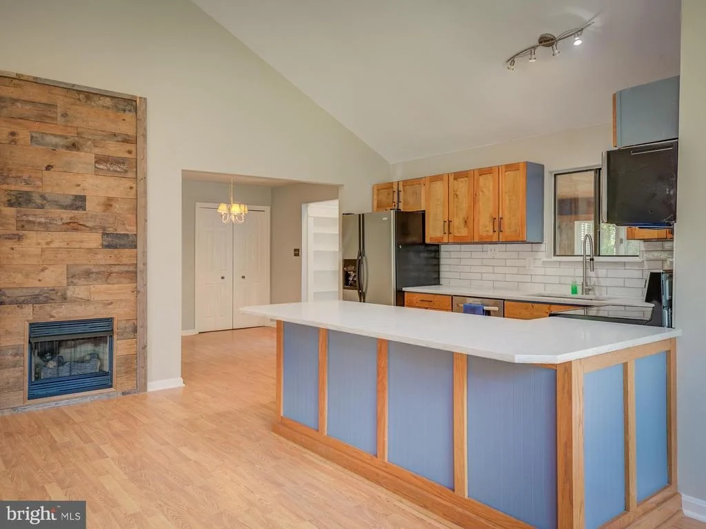 Photo of 370 WILETT DRIVE