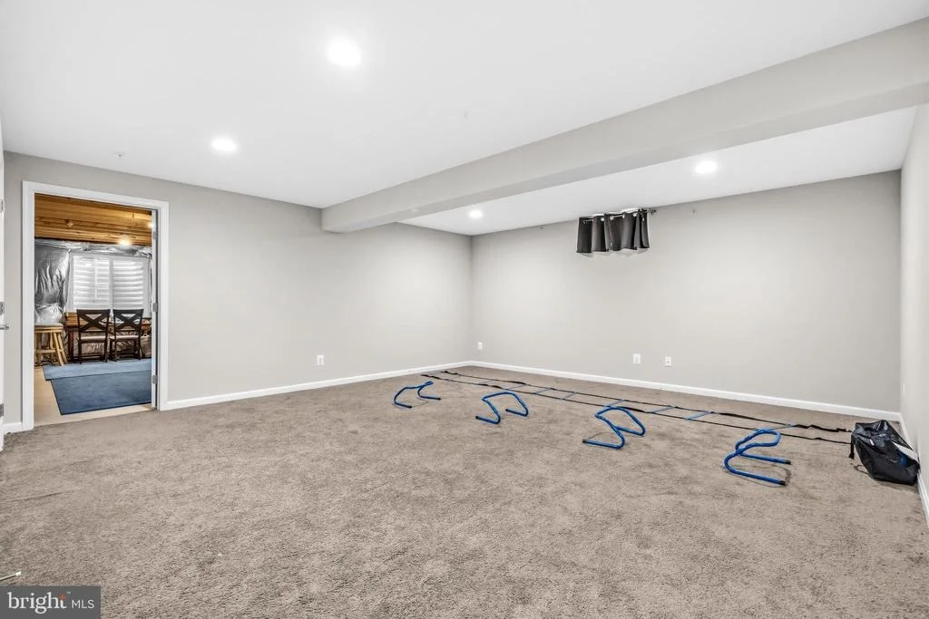 Photo of 131 FAIR BROOK WAY