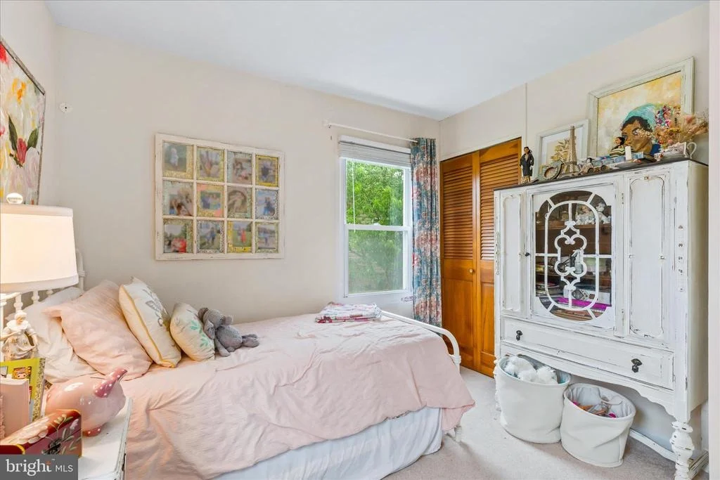 Photo of 466 CARROLLTON DRIVE