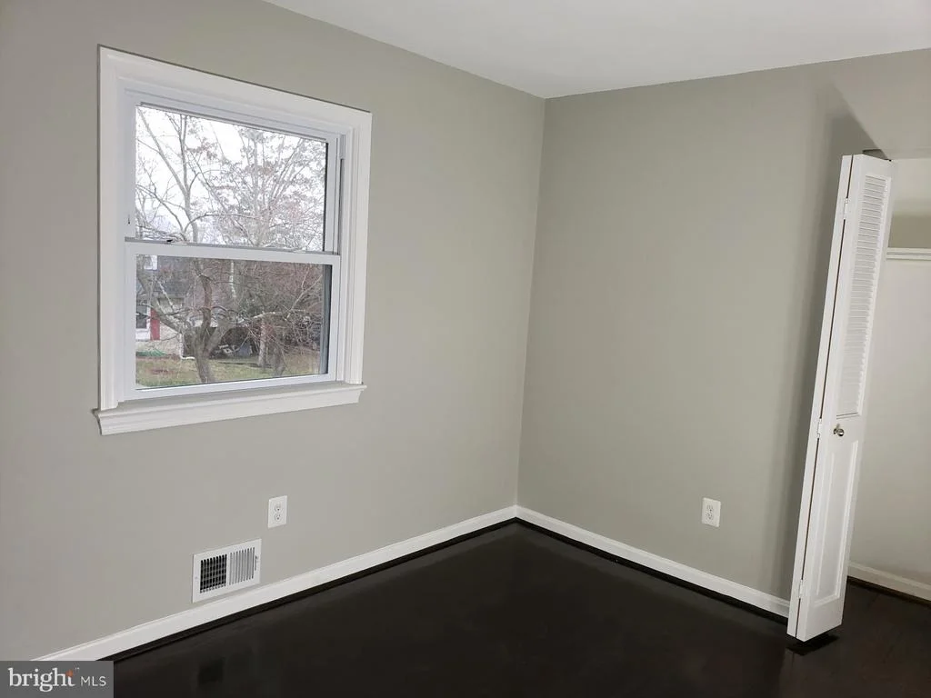 Photo of 12814 PINE TREE LANE