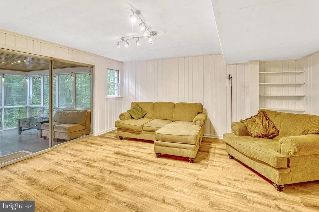 Photo of 9809 ASHBY ROAD