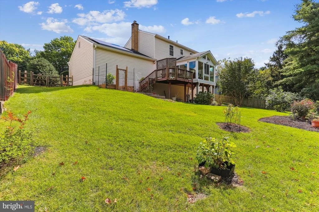 Photo of 927 POINTER RIDGE DRIVE
