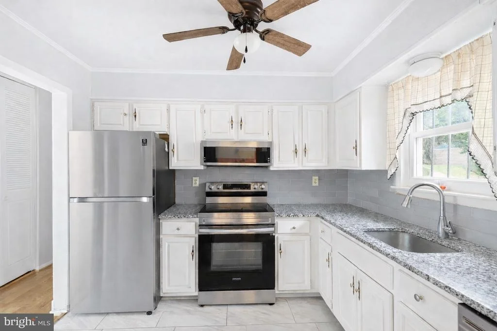 Photo of 4901 IVERSON PLACE