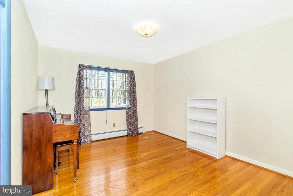 Photo of 5615 JEFFERSON BOULEVARD