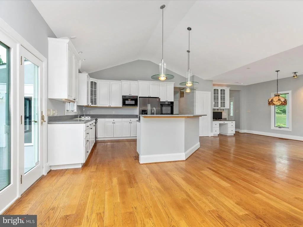 Photo of 17400 RYEFIELD COURT