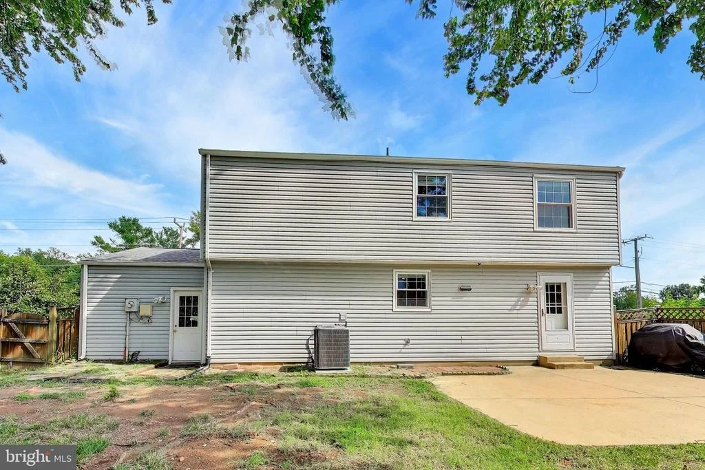 Photo of 9152 BURKE ROAD