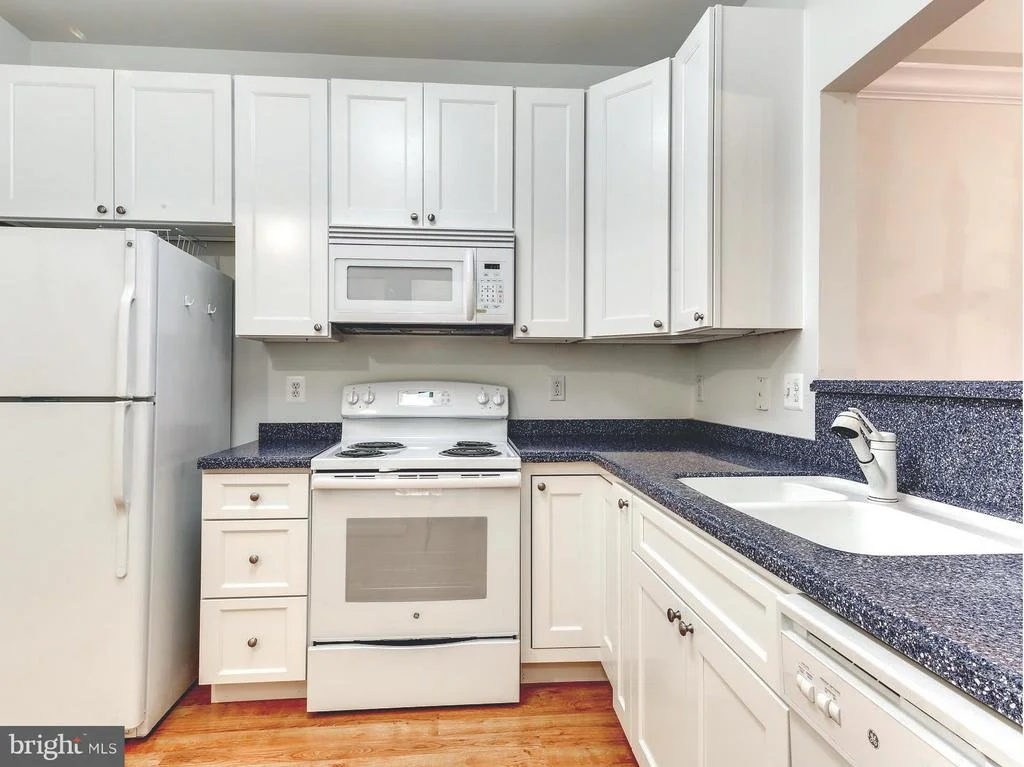 Photo of Unit 208 at 7305 MAPLECREST ROAD