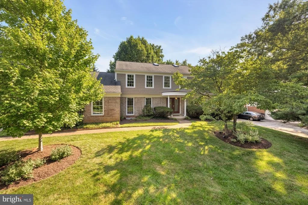 Photo of 8705 BELLS MILL ROAD