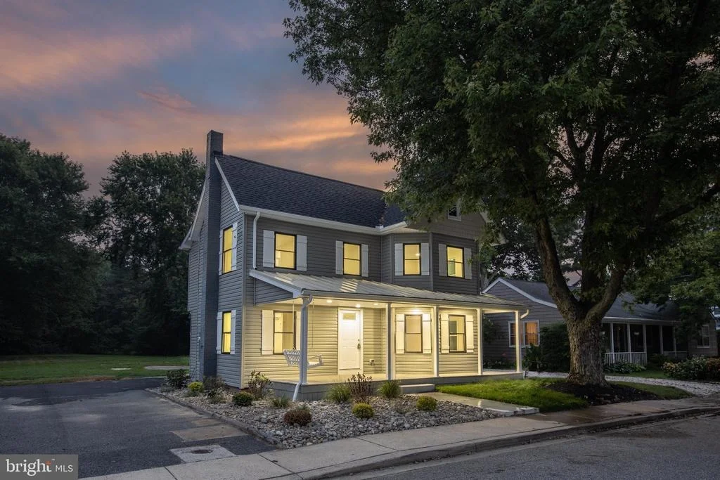 Photo of 12 BURLEY STREET