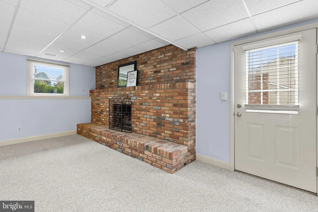 Photo of 1404 RYAN ROAD