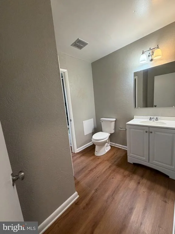 Photo of 3 SPRINGVIEW BOULEVARD